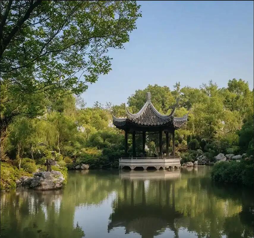 青岛黄岛依凝餐饮有限公司